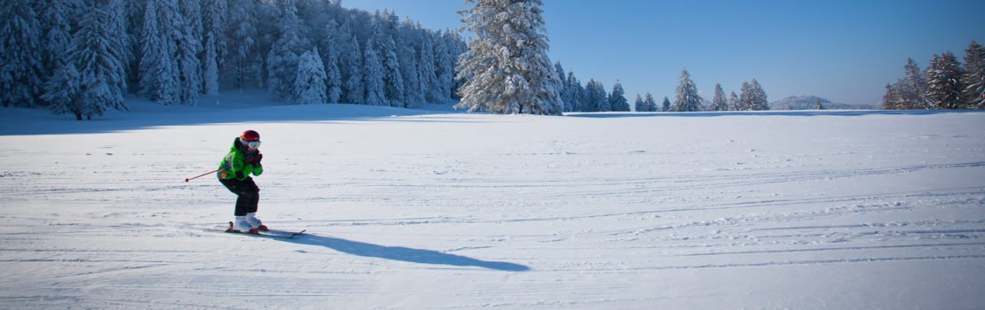 Téléski-du-Grand-Val-Faire-du-ski-dans-le-jura / Aux portes du Raimeux.